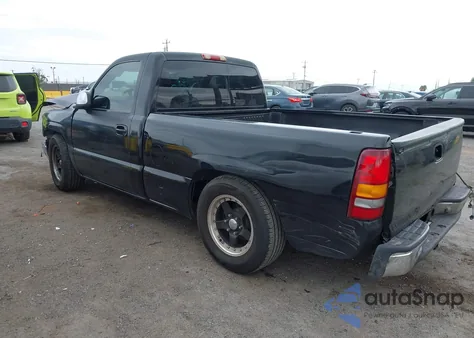 1999 Chevrolet Silverado 1500 Ls z USA, uszkodzony, nr VIN 1GCEC14T6XZ118695